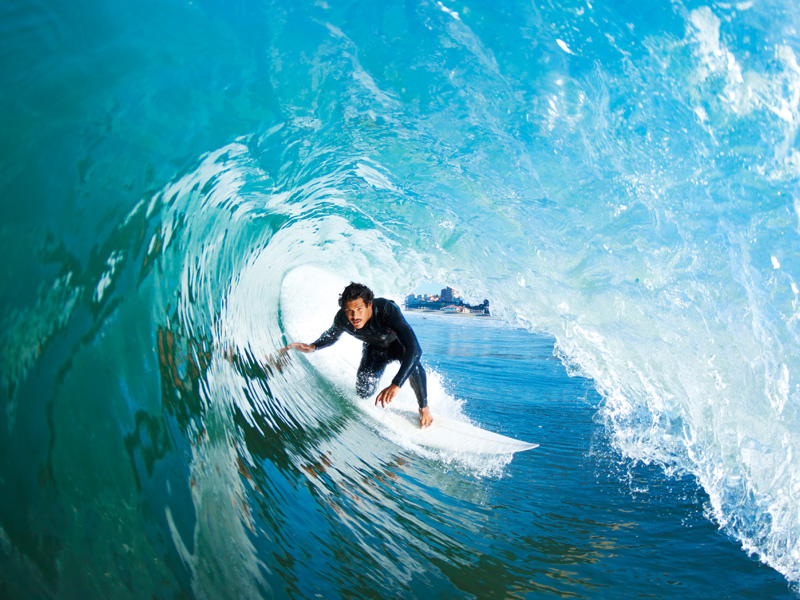 Check out this tunnel wave!